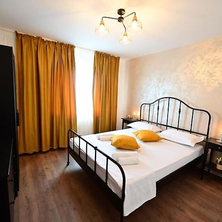 Flh - Apartament Damar Sibiu Esterno foto