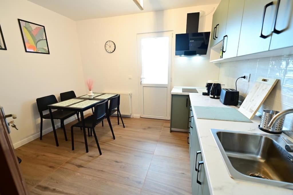 Flh - Apartament Damar Sibiu Esterno foto